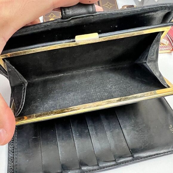 Chanel Black Caviar Leather CC Logo Long Wallet - Picture 5 of 13